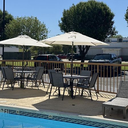 Red Roof Inn Moss Point Dış mekan fotoğraf
